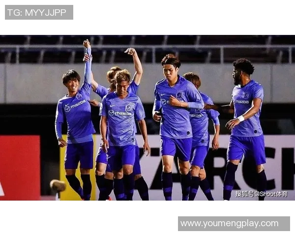 广岛三箭与川崎前锋最新动态分析及比赛前瞻全面解读 广岛三箭与川崎前锋最新动态分析及比赛前瞻全面解读